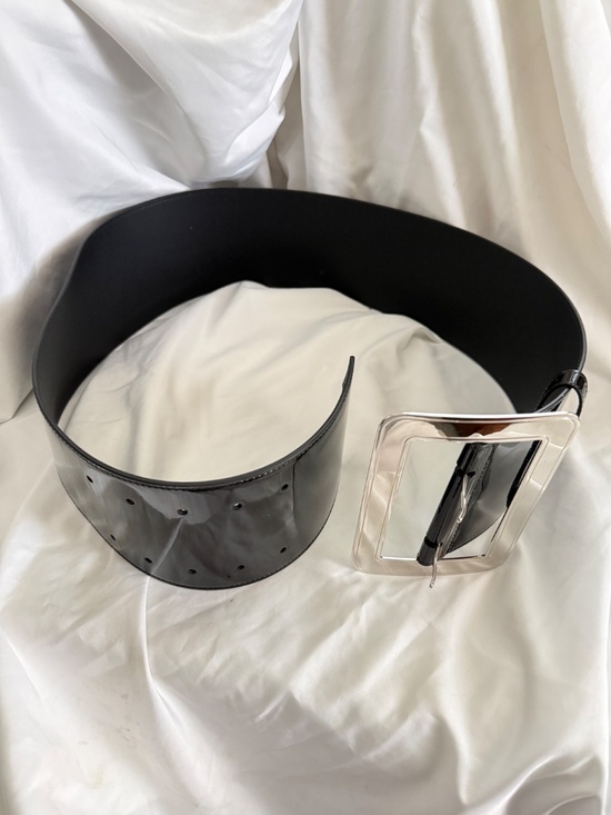 Gucci Super Wide Patent Leather Black Belt Rectangular Silver Belt Buckle main image 4